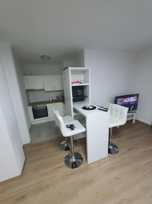 Sortir Apartment Wina Bagian luar foto